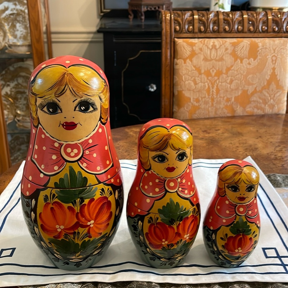 Vintage Ukrainian Nesting Dolls (Stamped for authenticity).